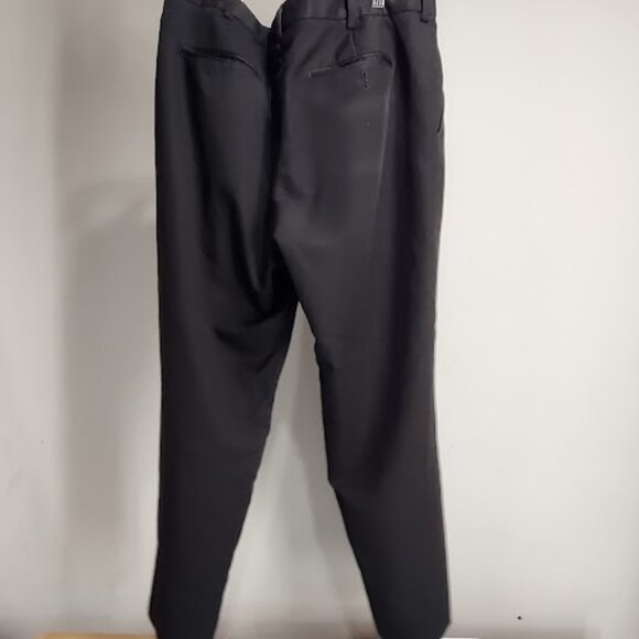 VAN HEUSEN DRESS SLACKS BLACK BUTTON BACK POCKETS, BELT LOOPS HOOK AND BUTTON 36 - Picture 3 of 15